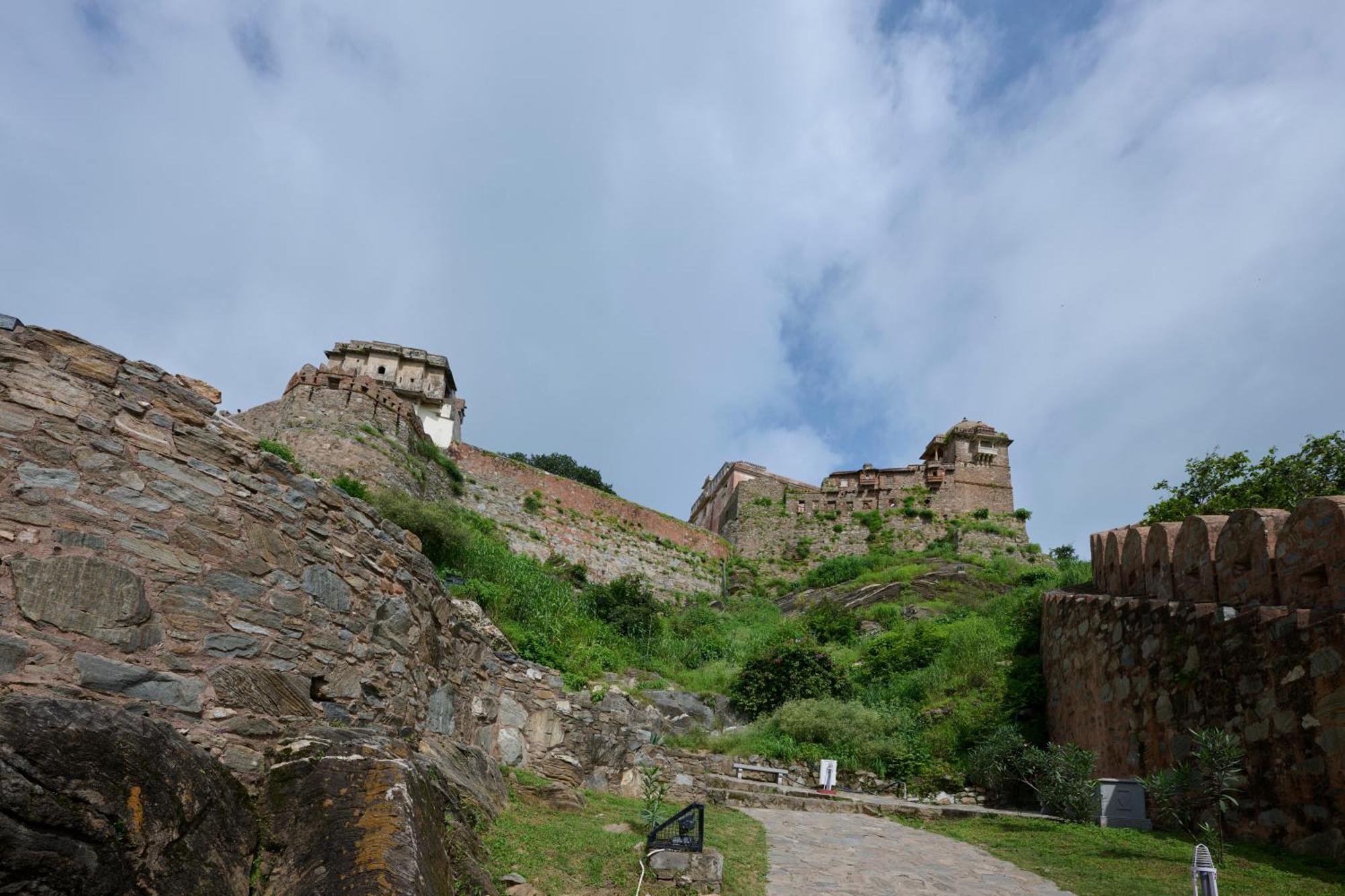 Renest Kumbhalgarh Hotel Exterior foto